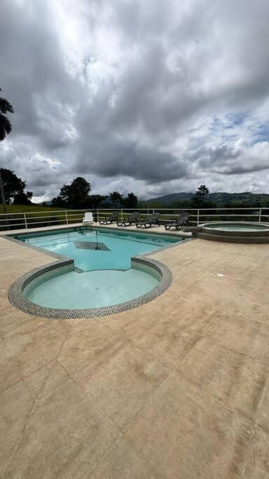 Finca Con Vistas Al Lago Calima Vila Exterior foto