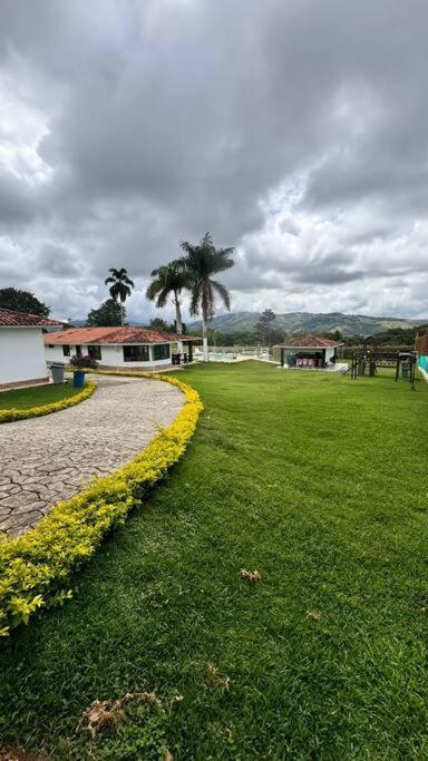 Finca Con Vistas Al Lago Calima Vila Exterior foto