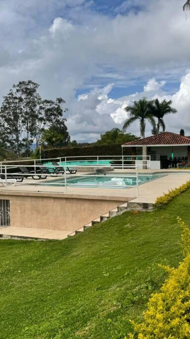 Finca Con Vistas Al Lago Calima Vila Exterior foto